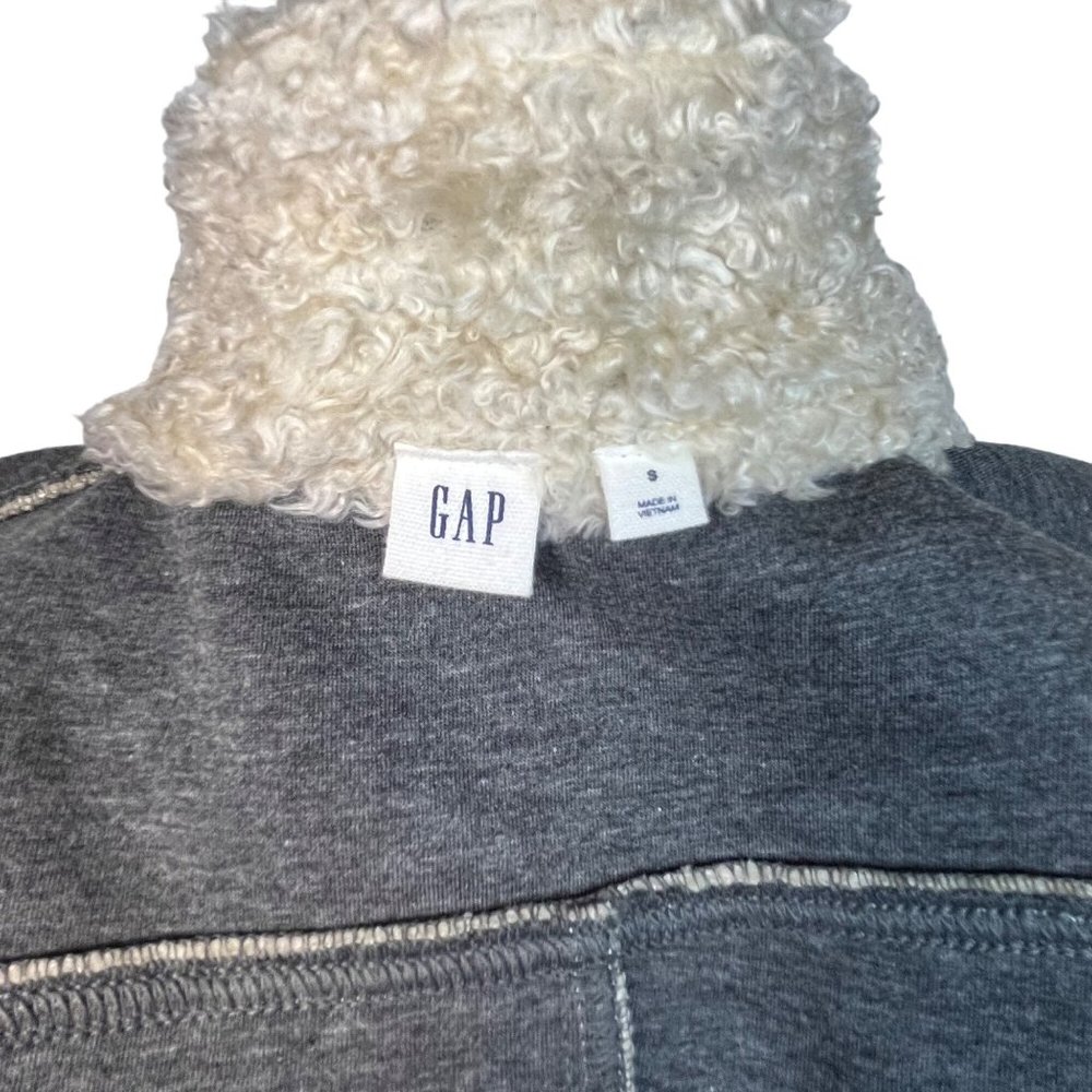 Gap Sherpa Teddy Vest Snap-Front White Sz. S - Picture 6 of 8